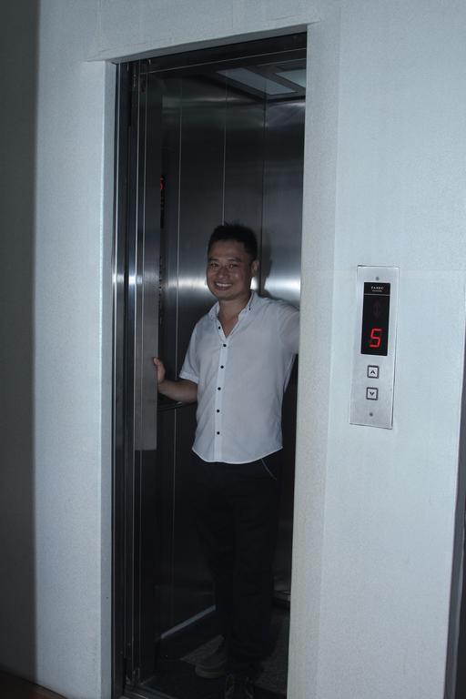 Hoang Cuong Hotel Hanoi Esterno foto
